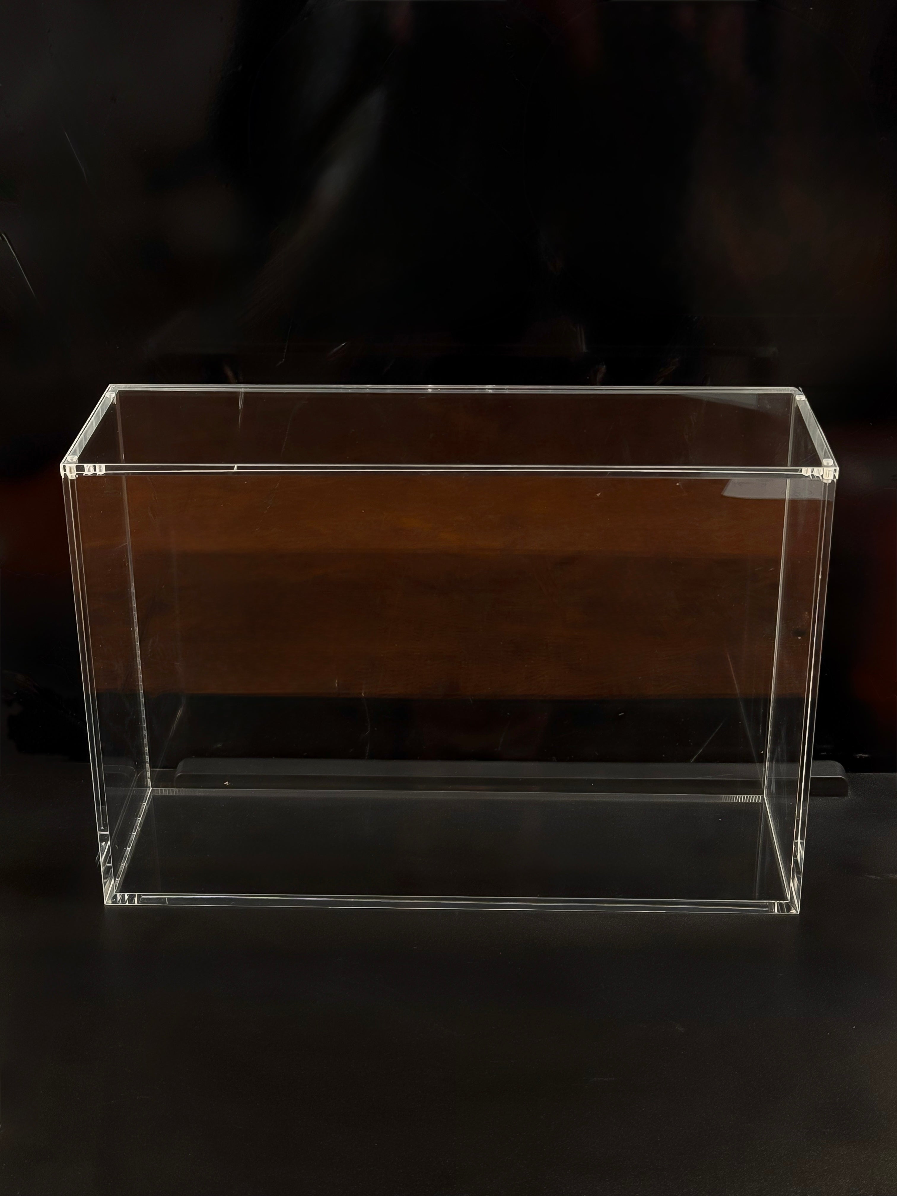 Akrylový box UPC